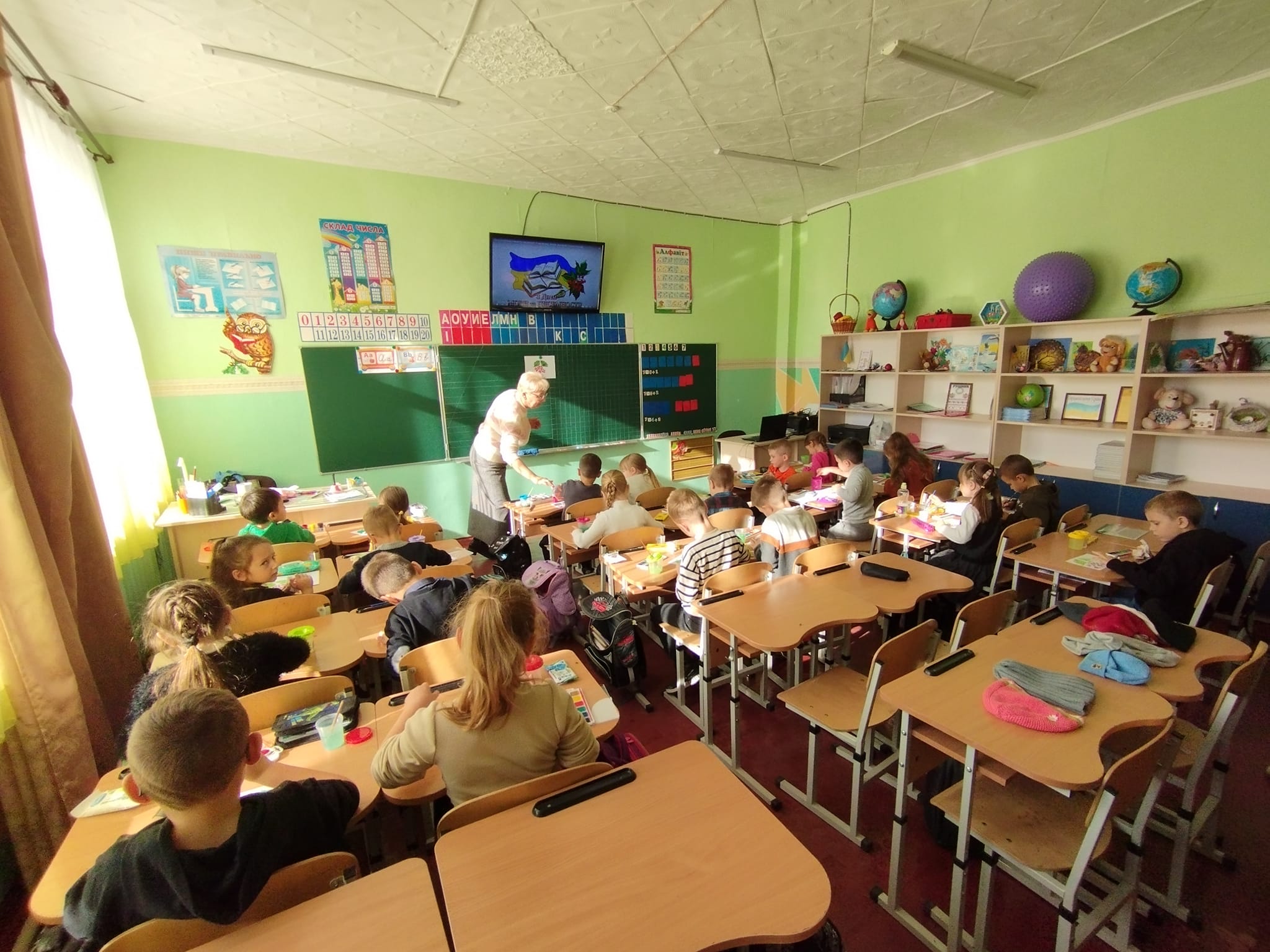 Калинова моя Україна