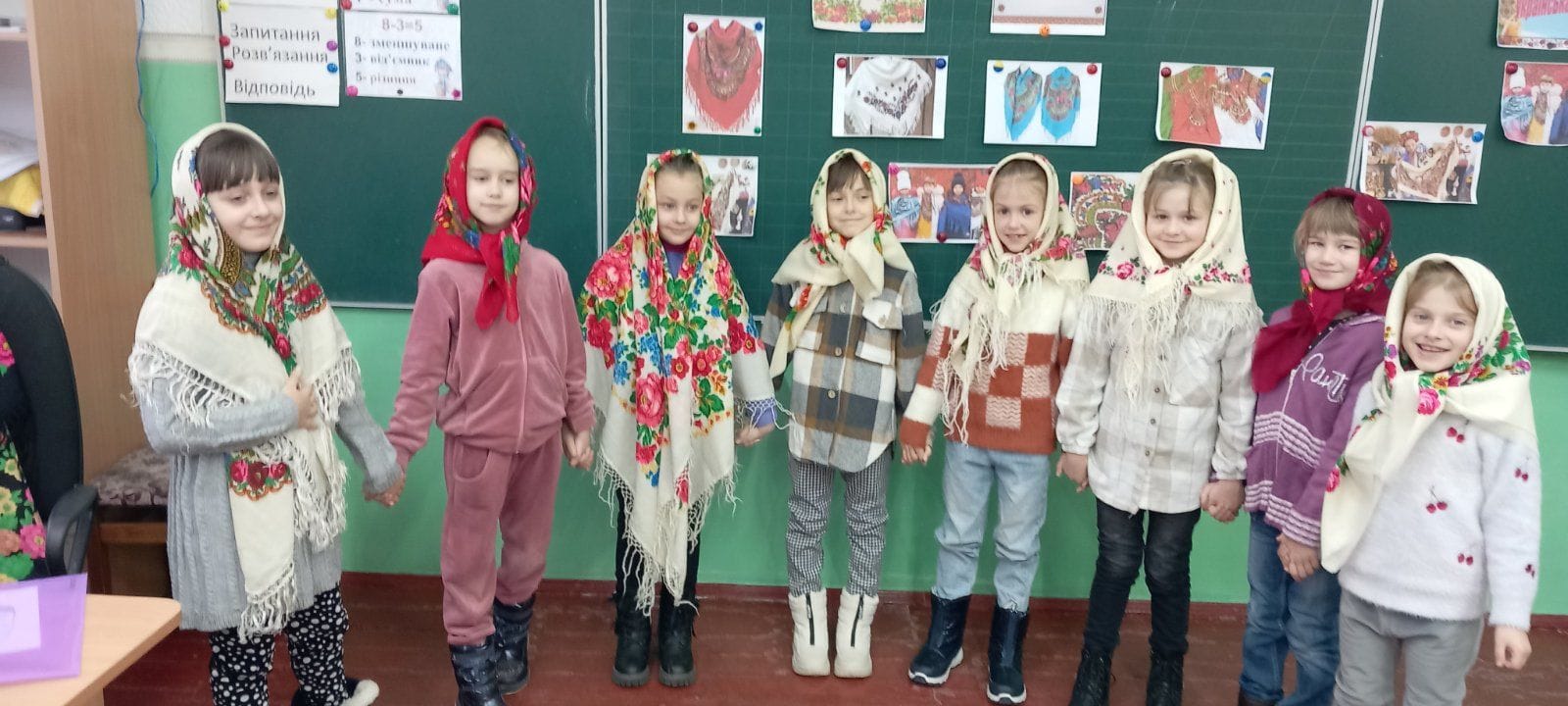 Українська хустка – це справжній витвір мистецтва!