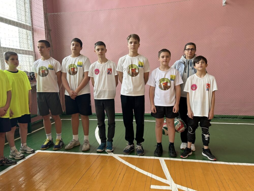 «Пліч-о-пліч»