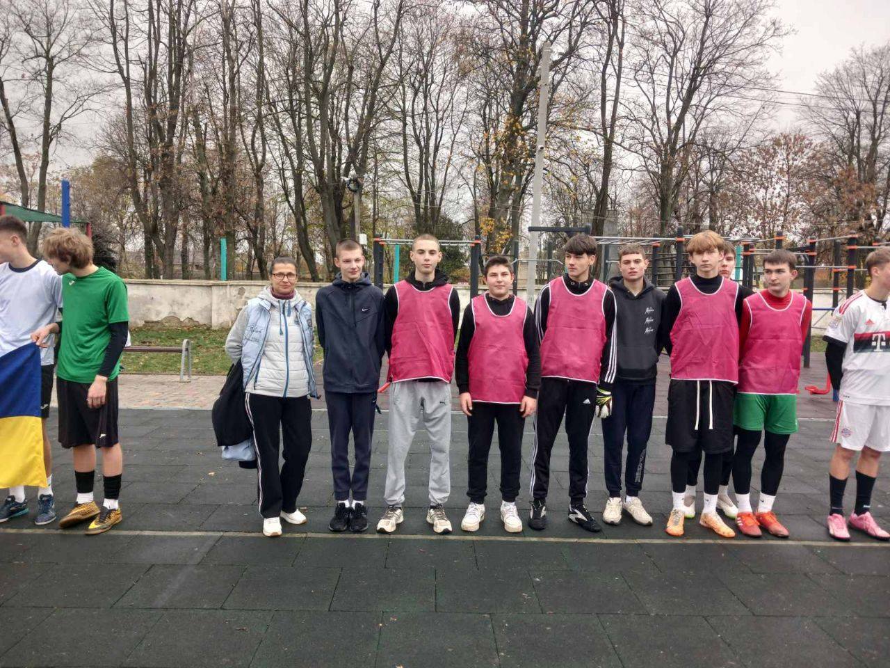 Успіх нашого ліцею! «Пліч-о-пліч: Масовий футбол»!