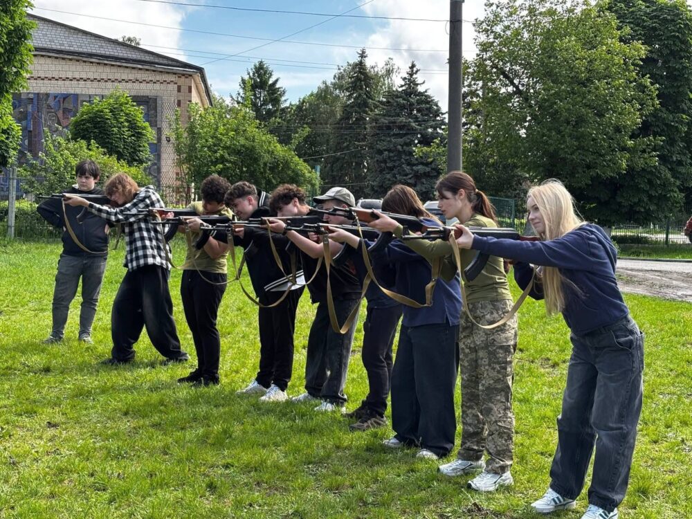 Навчально-польові збори з предмета «Захист України».